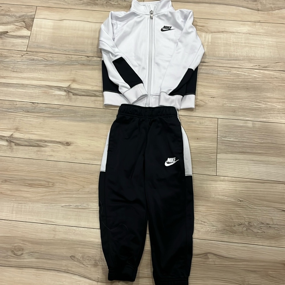Toddler Boys 3T Nike Track Suit
